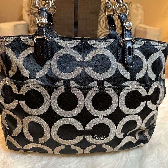 Coach Bag Black and Cream Shoulder Bag NWOT - Picture 5 of 12